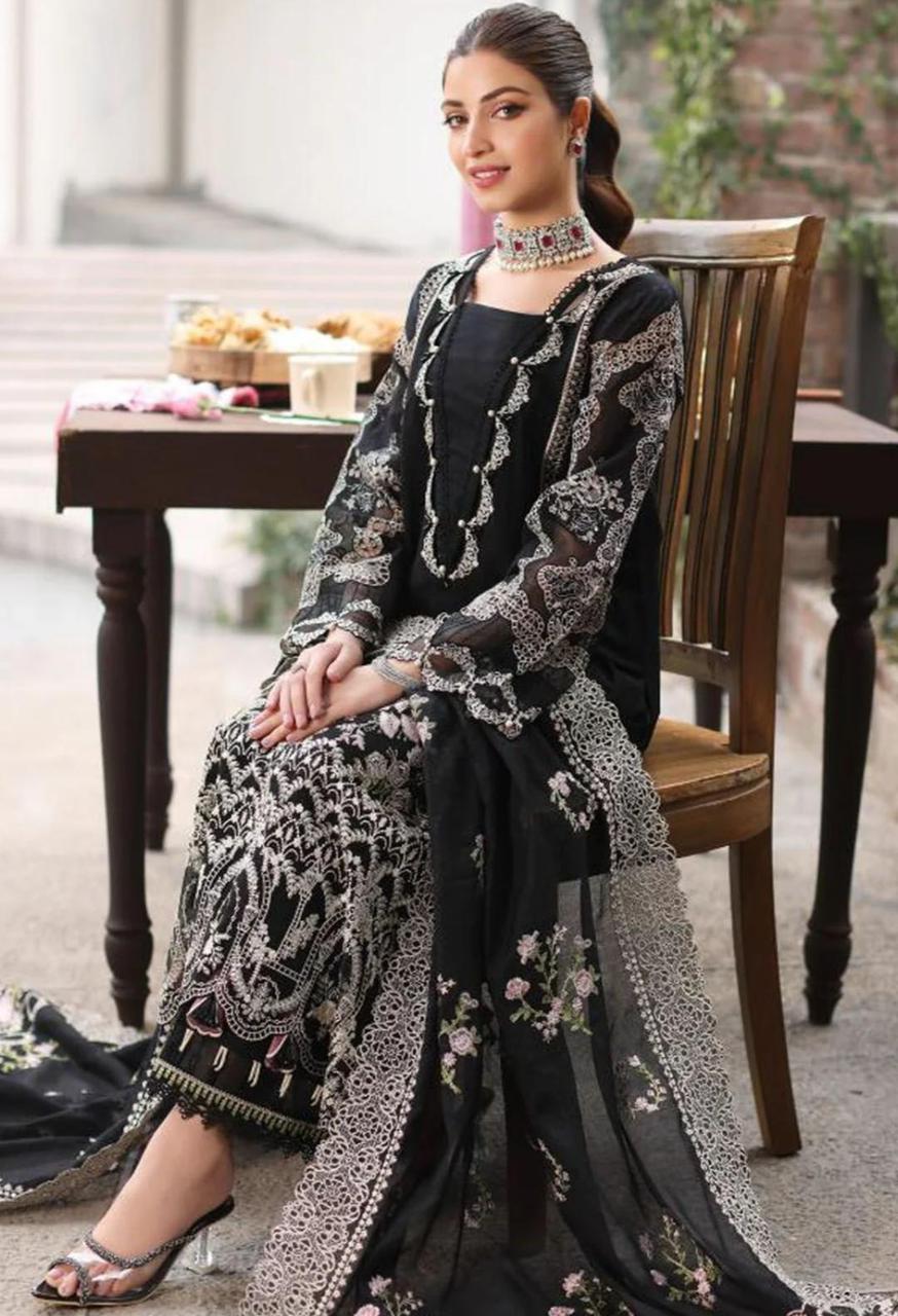EL-KH40 Unstitched Heavy Embroidered Lawn Suit With Embroidered Bamber Chiffon Dupatta