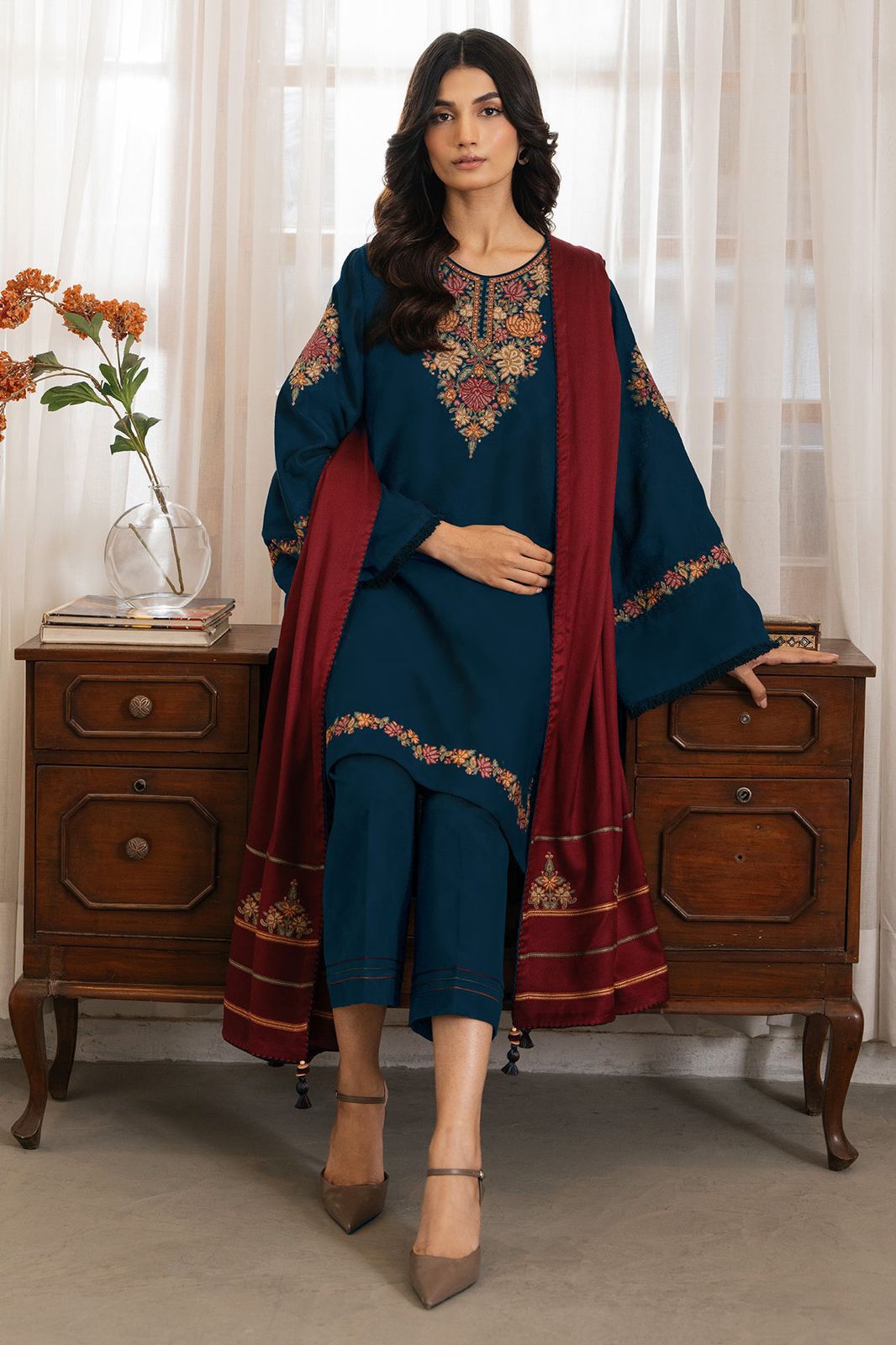 EL-06 Lawn Embroidered 3pc Suit With Bamber Chiffon Embroidered Dupatta - ELAFF
