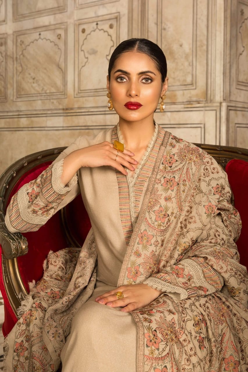 EL-800 Unstitched Heavy Embroidered Dhanak Suit Embroidered Dhanak Shawl - ELAFF