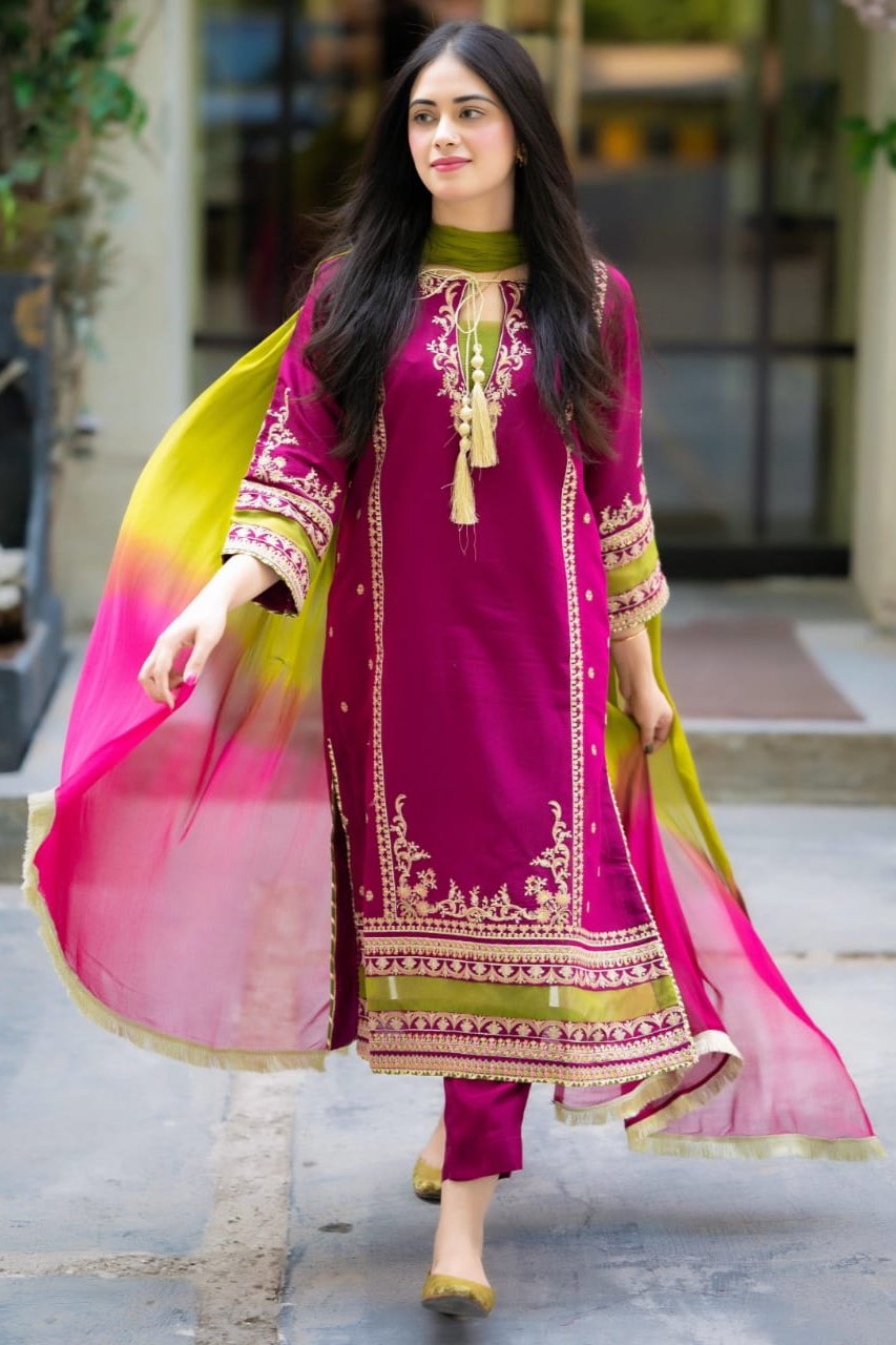 EL-13 Lawn Embroided 3pc Suit With Bamber Chiffon Dupatta - ELAFF