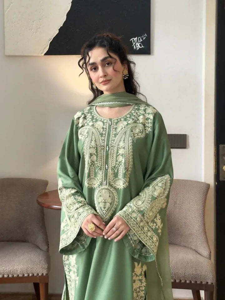 EL-MR2740 Unstitched Embroidered Lawn Suit 3pc With Bamber Chiffon Embroidered Dupatta