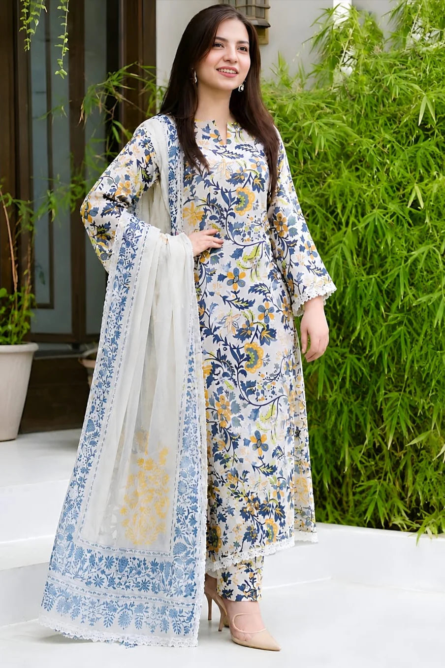EL-D349 Digital Printed Lawn Suit 3pc With Lawn Digital Printed Dupatta