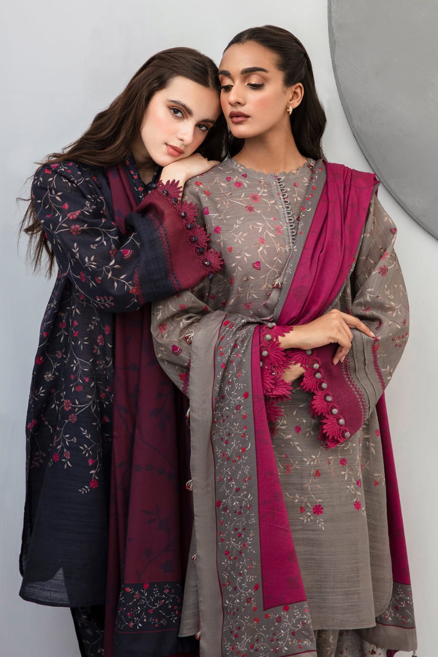 EL-BQ405 Digital Printed Khaddar 3Pc Suit With Digital Printed Khaddar Dupatta - ELAFF