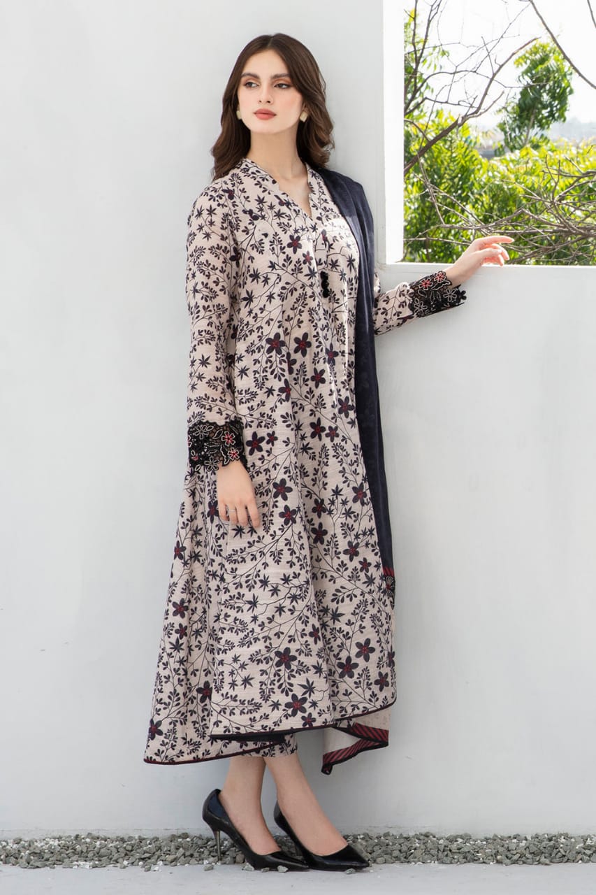 EL-BQ410 Digital Printed Khaddar 3Pc Suit With Digital Printed Khaddar Dupatta - ELAFF