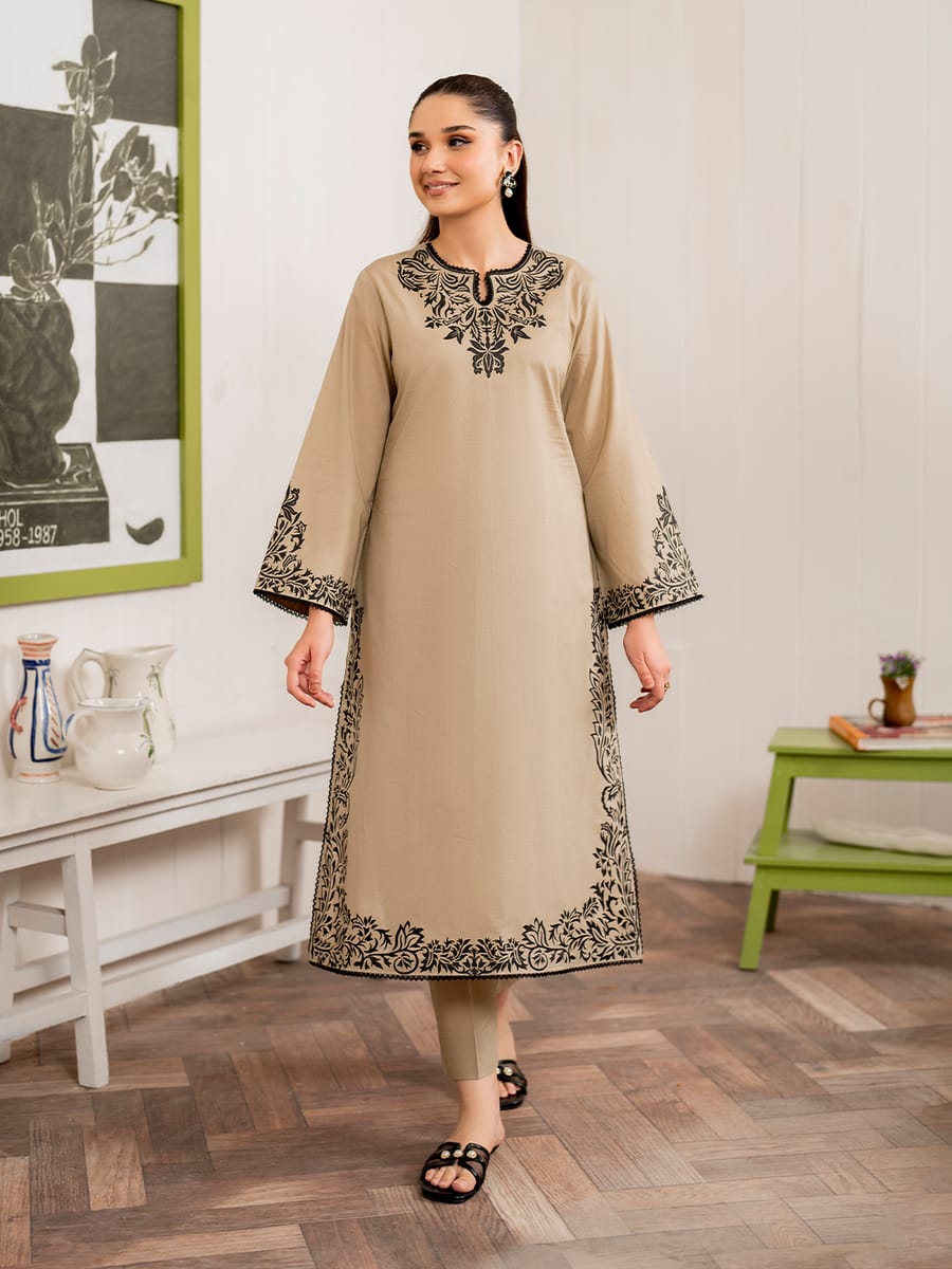 EL-SPL746 Unstitched Embroidered Dhanak Suit 3pc With Digital Printed Woolen Shawl - ELAFF