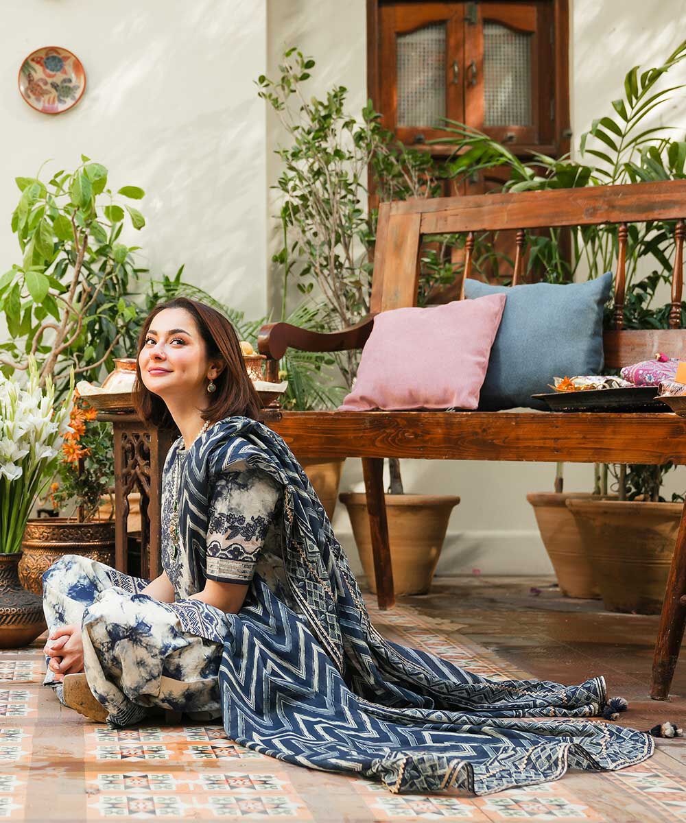EL-SP500 Unstitched Digital Printed Lawn Suit 3pc With Digital Printed Lawn Dupatta - ELAFF