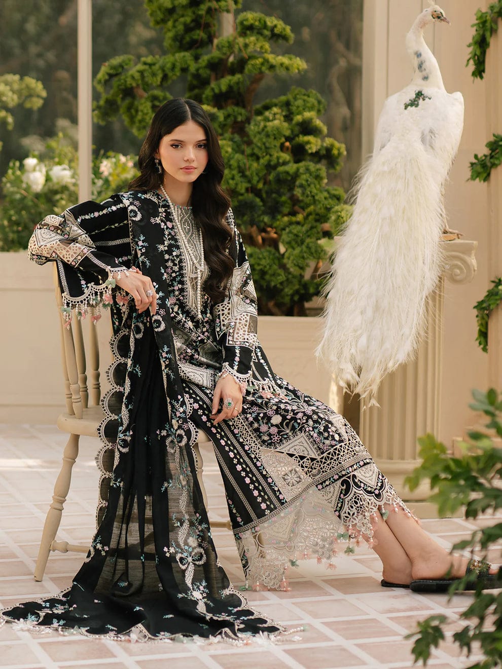 EL-BIL06 Lawn Embroidered 3pc Suit With Bamber Chiffon Embroidered Dupatta - ELAFF
