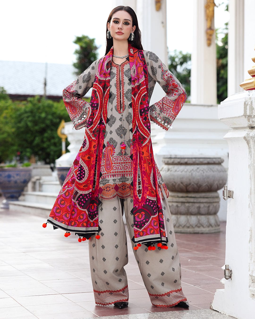EL-33400 Digital Printed Khaddar 3Pc Suit With Digital Printed Khaddar Dupatta - ELAFF