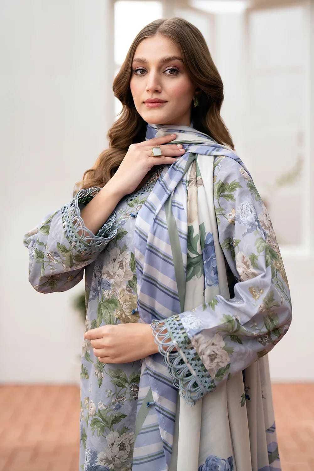 EL-BQ802 Digital Printed Lawn 3Pc Suit With Digital Printed Lawn Dupatta - ELAFF