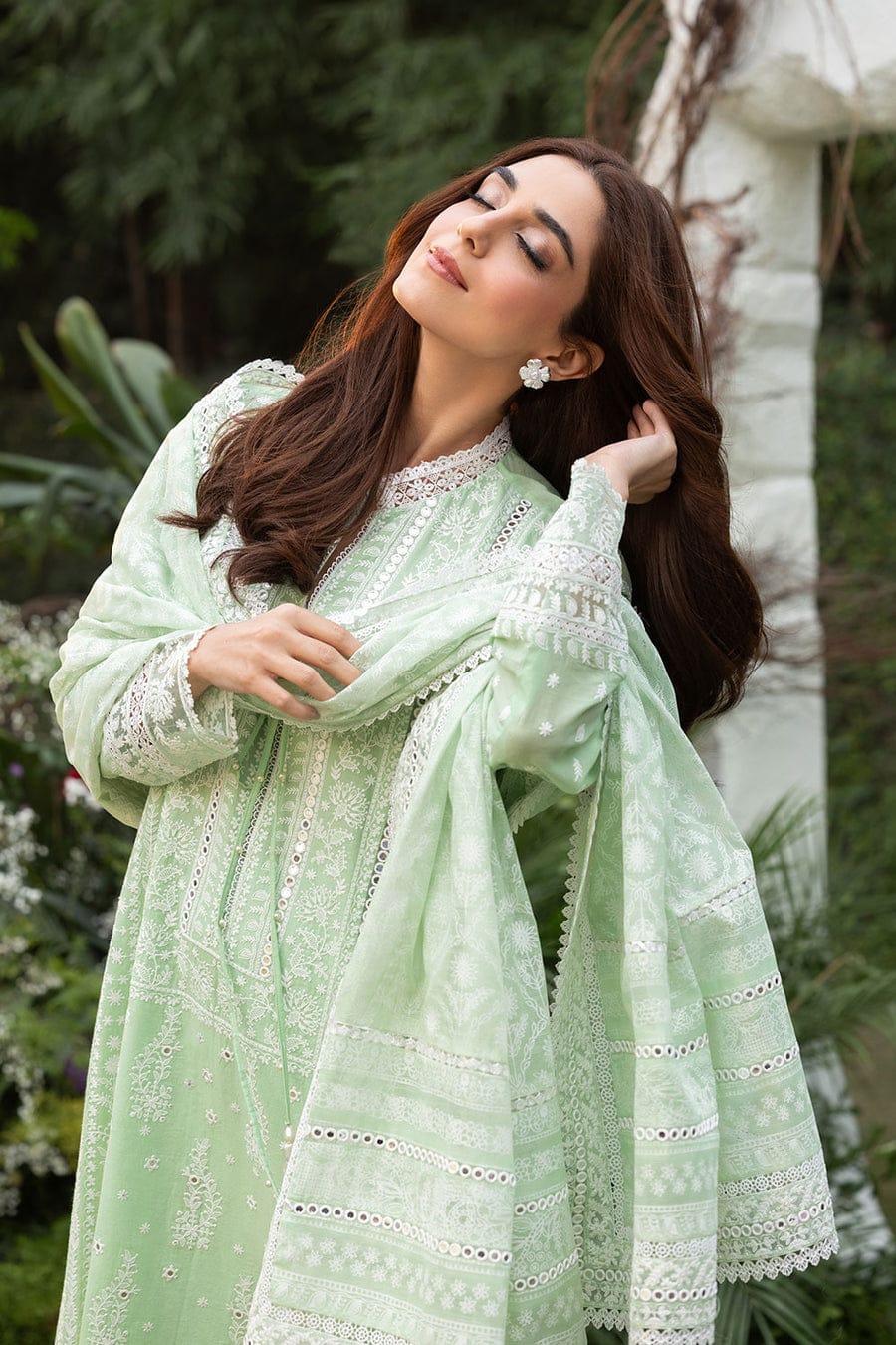 EL-SN2675 Unstitched Fully Embroidered Lawn Suit With Embroidered Organza Dupatta