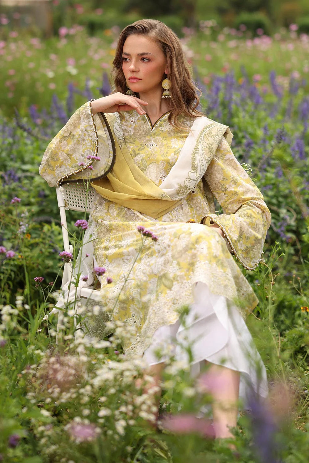 EL-BQ203 Unstitched Digital Printed Lawn Suit 3pc With Digital Printed Lawn Dupatta