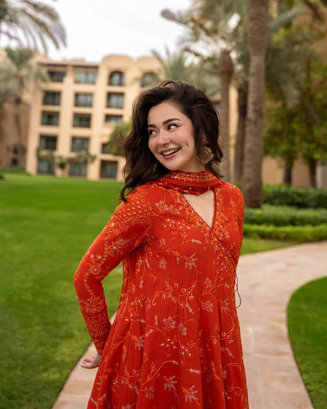 EL-FS1005 Lawn Unstitched Frock Fully Embroidered 3pc Suit With Cotton Lawn Printed & Embroided Dupatta