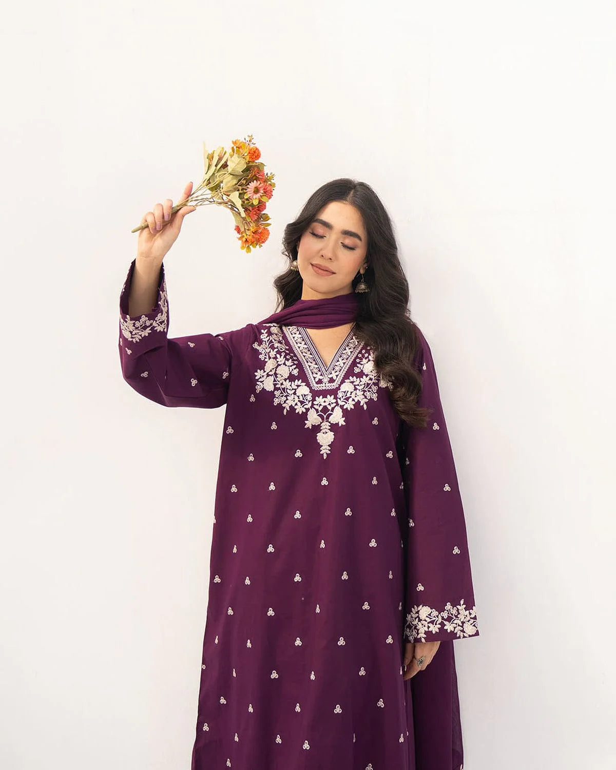EL-PZ97333 Unstitched Embroidered Lawn Suit 3pc With Bamber Chiffon Embroidered Dupatta