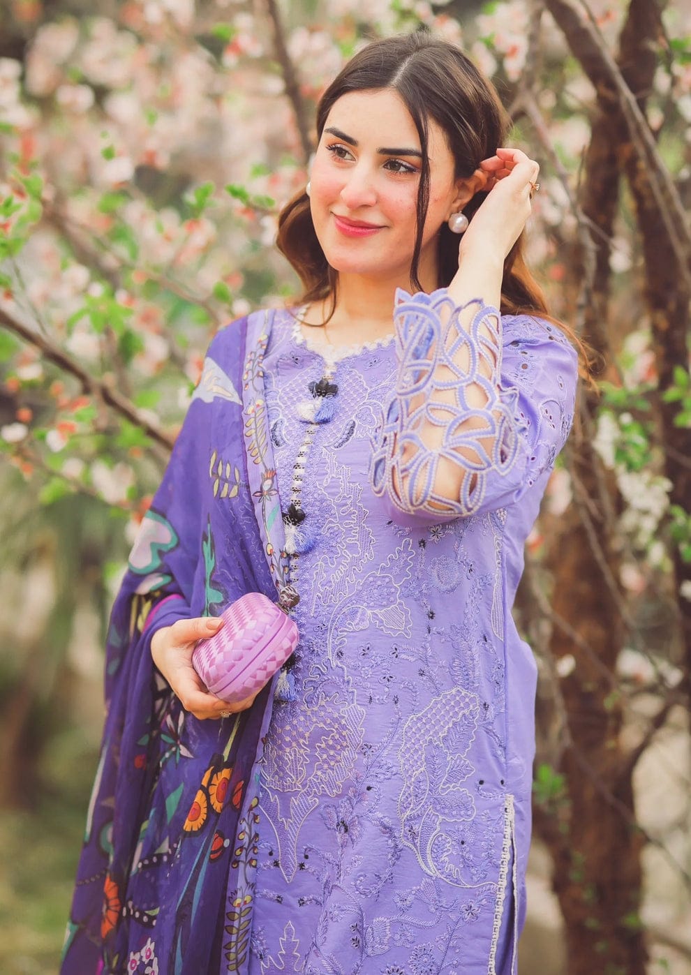 EL-04 Lawn stuff 3 Piece fully Embroidered Suit with Silk Printed Dupatta
