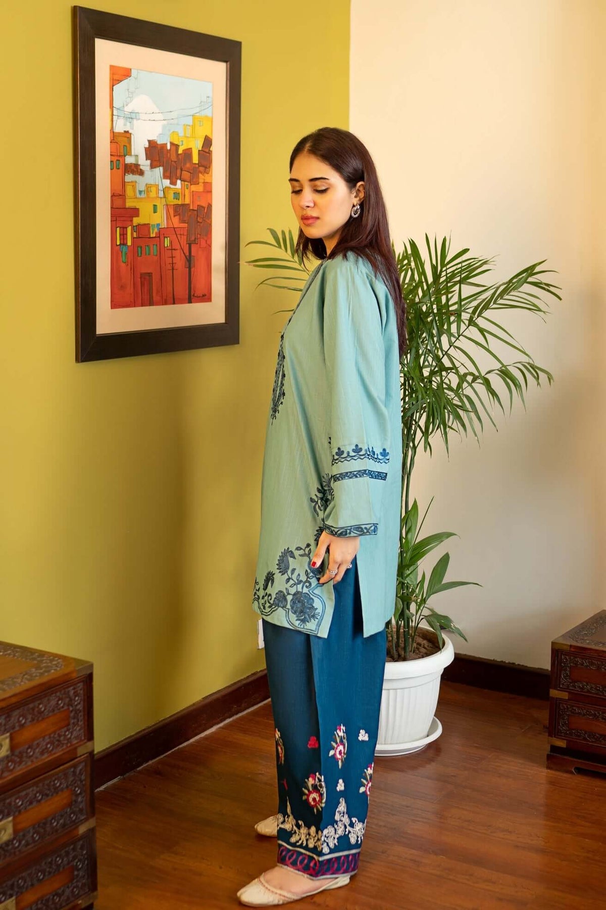 EL-MB70 Lawn Fully Embroidered 2pc