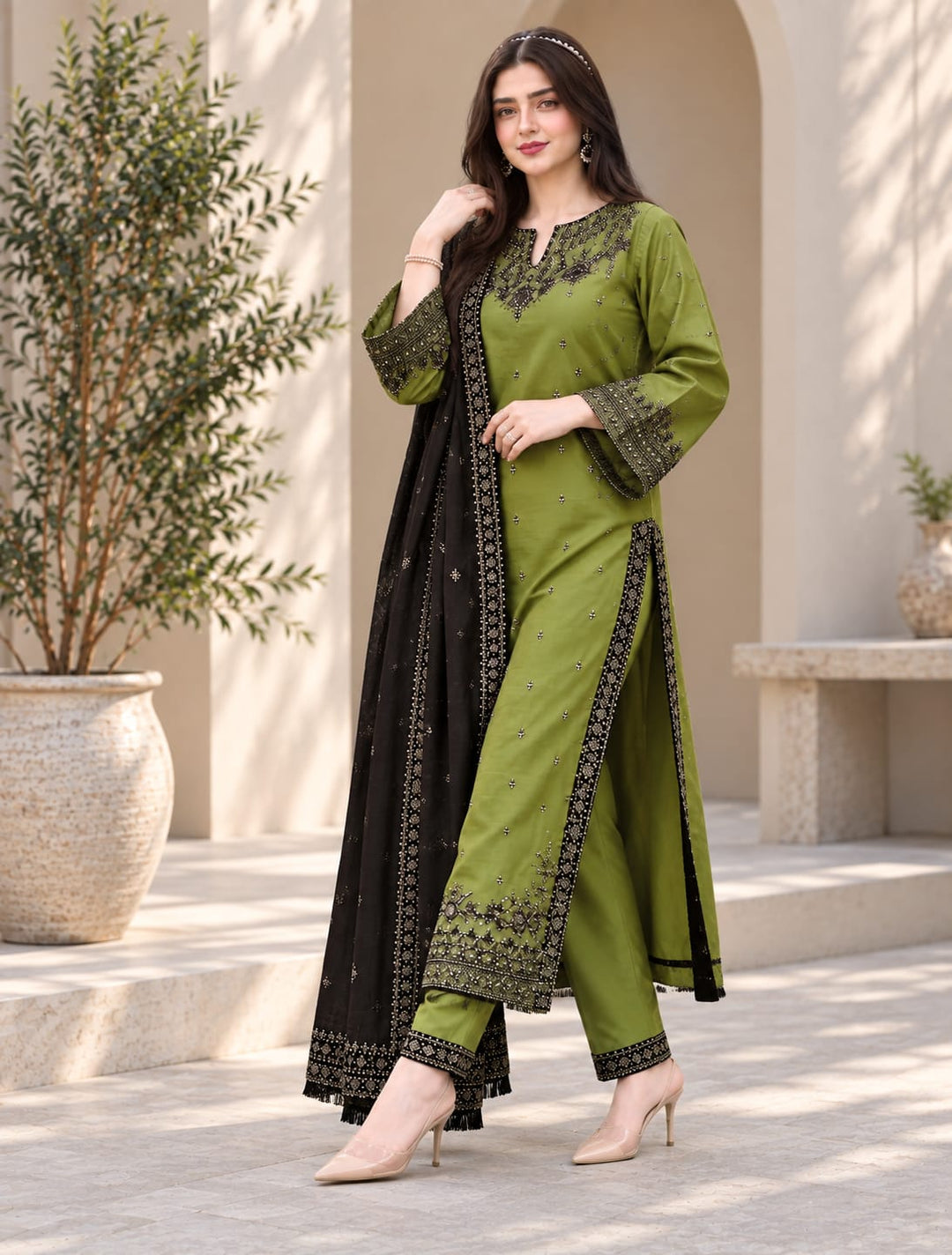 EL-BT2400 Dhanak Embroidered 3pc Suit With Dhanak Embroidered Shawl