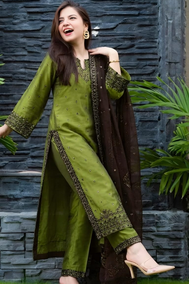 EL-BT2400 Dhanak Embroidered 3pc Suit With Dhanak Embroidered Shawl