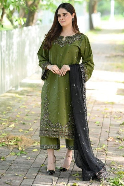 EL-89333 Lawn Embroidered 3pc Suit With Bamber Chiffon Embroidered Dupatta