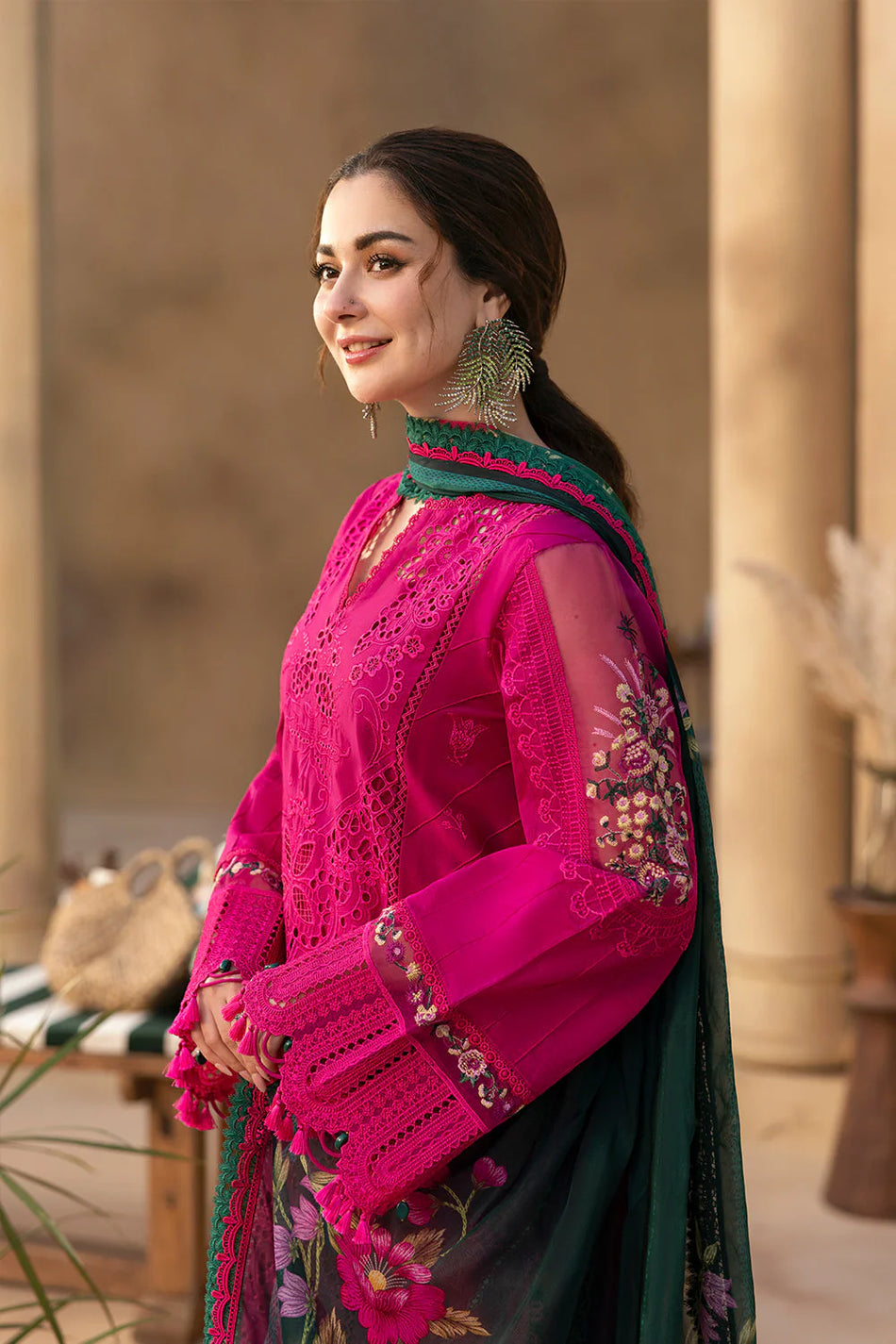 EL_SR1036 Lawn Unstitched Embroidered 3pc Suit With Lawn Digital Printed Dupatta
