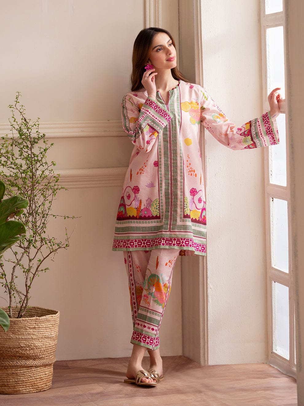 EL-LM07 Lawn Fully Embroidered 2pc